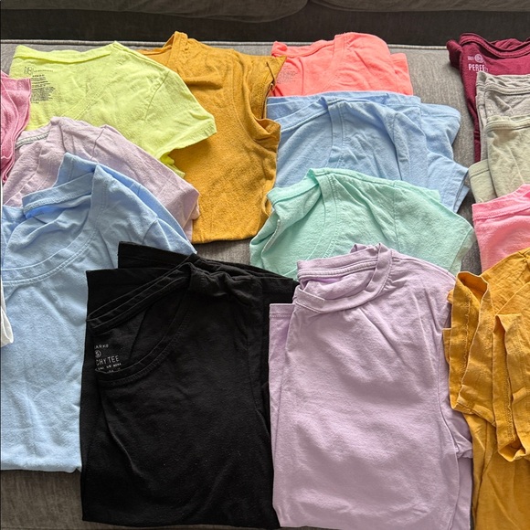 Colorful T-Shirt Collection - Picture 3 of 4